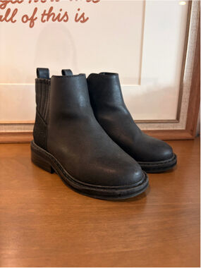 Nordstrom Black Glitter Heel Chelsea Booties - Size 9T - EUC
